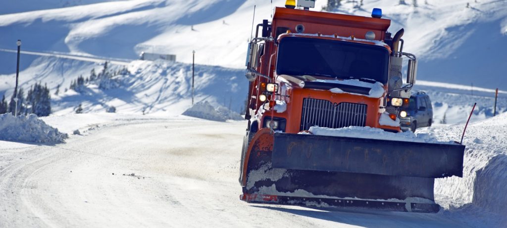 viking snowplow clearing road